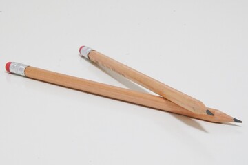 Two pencils made of wood.　2本の木の鉛筆