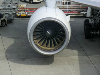 airplane jet engine