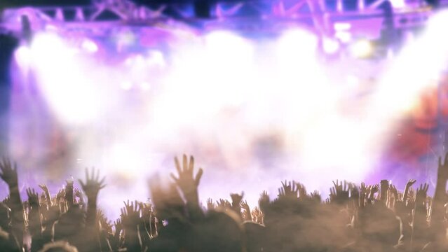 Actuación musical en el escenario y publico.Espectáculo musical y recreativo.Música en directo y conciertos multitudinarios.Espectáculos nocturnos y festivales.