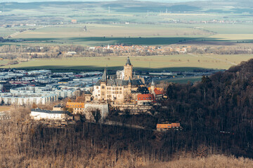 Schloss Wernigerode. Stadtbild Harzer Stadt mit Harzvorland