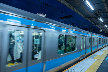 鶯谷駅の京浜東北線