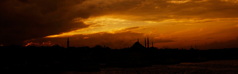 Fototapeta premium clouds over the city