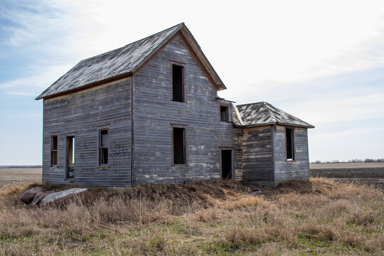 Abandoned farm house