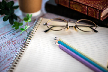 勉強、学習塾、授業、教育イメージ
