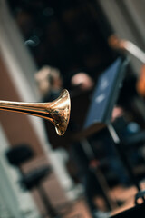 A bell of a trumpet symbolizing a fanfare