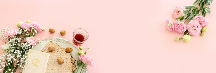 Pesah celebration concept (jewish Passover holiday). Translation of Traditional pesakh book text: Pasove tale