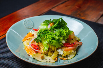 salad with chicken and vegetables