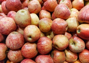 apples in a market