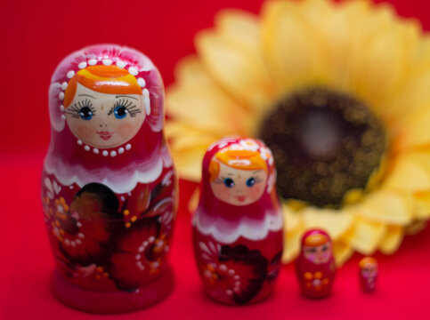 russian nesting dolls isolated