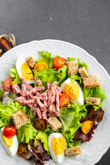 bacon salad, Vosges salad, egg, crouton, lettuce, salad dressing vinaigrette Lorraine cuisine healthy meal food snack on the table copy space food background rustic top view
