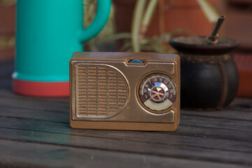 RADIO MATE Y MESA  © Fernando