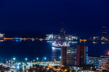 Fototapeta na wymiar Night view of the city Las Palmas of Gran Canaria