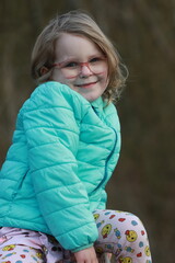 Petite fille de 4 ans en ballade