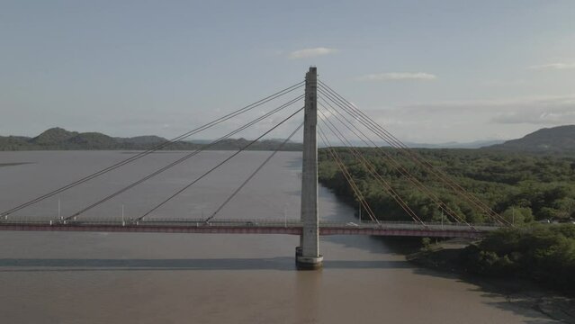Toma Aerea Puente La Amistad, rio Tempisque, 