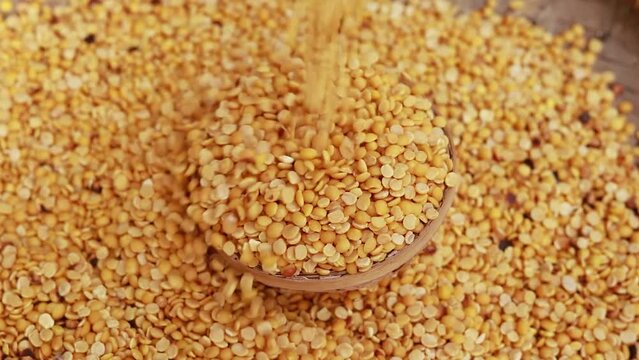 split pigeon pea in bamboo bowl from top angle at day