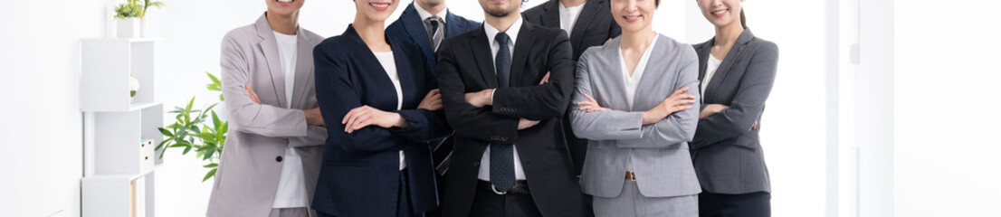 デザインに使いやすいビジネス複数のイメージ　会社員