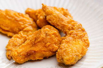 Crispy fried chicken drumstick dish