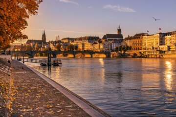 Basel-Stadt an einem Herbstlichen Morgen.