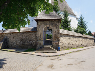 Obraz premium medieval entrance with gates. architectural background