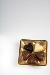 photo chocolate in the shape of hearts