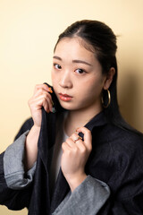 若い女性