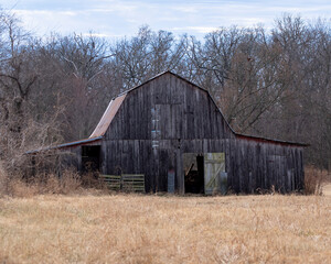 Obraz premium Old Barn in Rural Arkansas