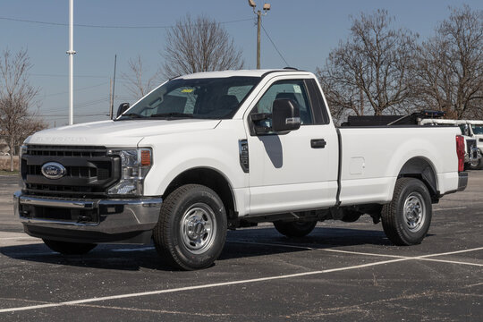 levantado 2023 f250 blanco