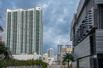 Obraz na płótnie Canvas Exterior architecture of a major shopping center in Miami, Florida, US