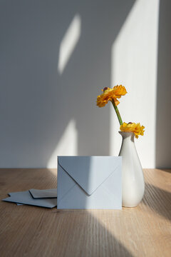 email concept flowers in a vase
