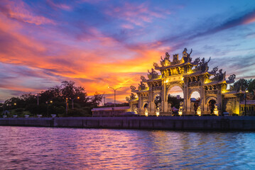 Fototapeta premium night view of chi he temple in Hsinchu, Taiwan. Translation: chi he temple