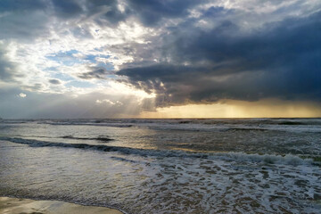 Seascape. Dramatic sunset