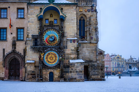 The astronomical clock (Orloj) on the Old Town Square (Staroměstsk&eacute; N&aacute;měst&iacute;) in Prague in the early winter morning.