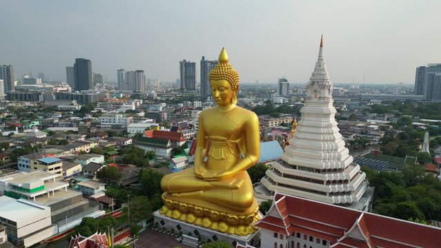 Wat Paknam Bhasicharoen is a royal wat located in Phasi Charoen district, Bangkok, at the Chao Phraya River. It is part of the Maha Nikaya fraternity and is the origin of the Dhammakaya tradition.