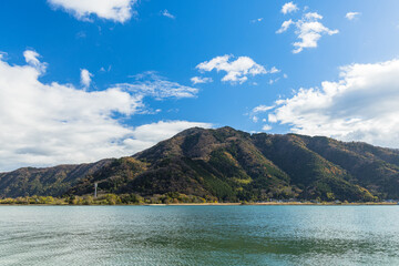 日本　京都府宮津市にある由良川橋梁付近の由良川沿いの風景