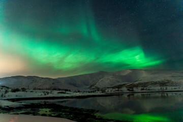 Fototapeta na wymiar aurora borealis northern lights tromso norway