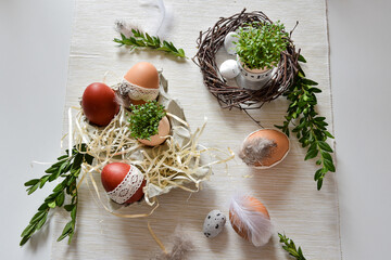 Wielkanoc, kartka świąteczna, jajka, rzeżucha, dekoracje wielkanocne. Easter, easter decorations, eggs, watercress, poster.  © Anita