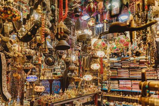 Traditional Arabian antiques and handicraft shop, Muscat, Oman 