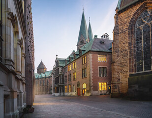 Illuminated New Town Hall Building at Bremen Old Town - Bremen, Germany - obrazy, fototapety, plakaty