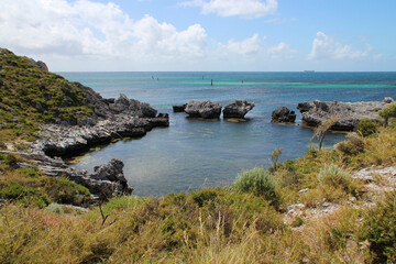 Fototapeta na wymiar indian ocean at little geordie bay at rottnest island (australia)
