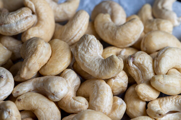 ready to eat and peeled cashew nuts