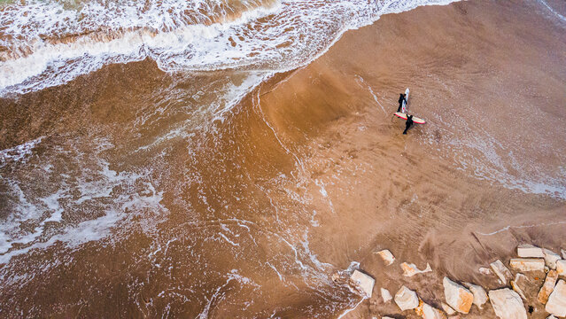 A surfear