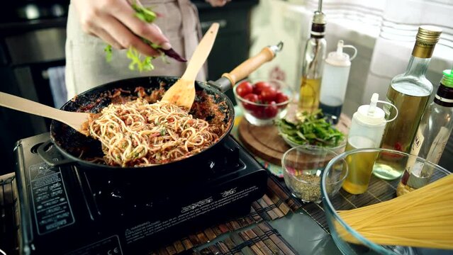 Classic recipe cooking class spaghetti dish