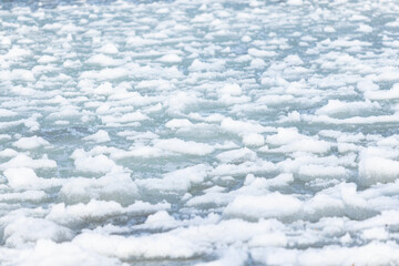 屈斜路湖の流氷 © nomnom