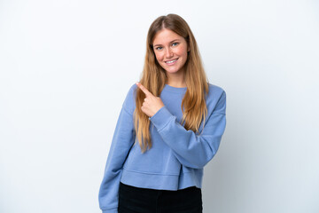 Obraz premium Young blonde woman isolated on white background pointing to the side to present a product
