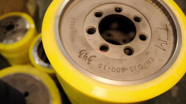 Stacker wheels with polyurethane coating, after restoration