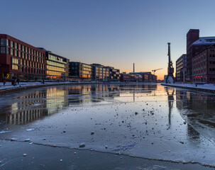 Sonnenaufgang am M&uuml;nsteraner Hafen im Winter