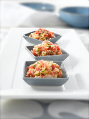 Salpicón de marisco en cuencos, gourmet. Seafood salad in bowls, gourmet.