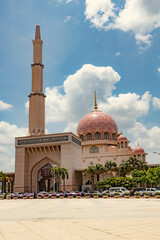 Fototapeta premium Putra Mosque exterior view in Putrajaya Malaysia