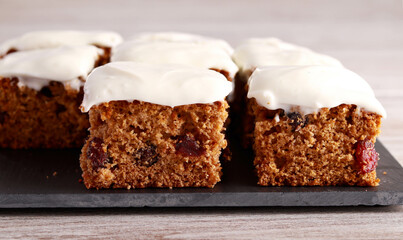 cranberry cake with cream cheese topping