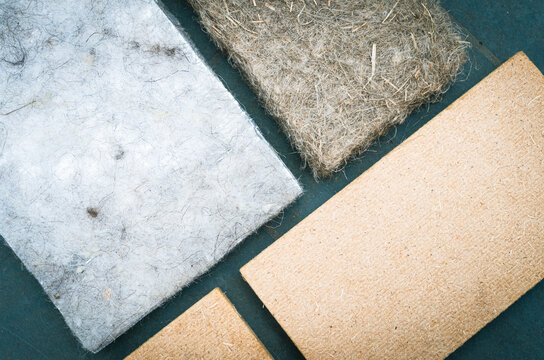 immagine di pannelli in fibre naturali e sintetiche per isolamento termico di edifici